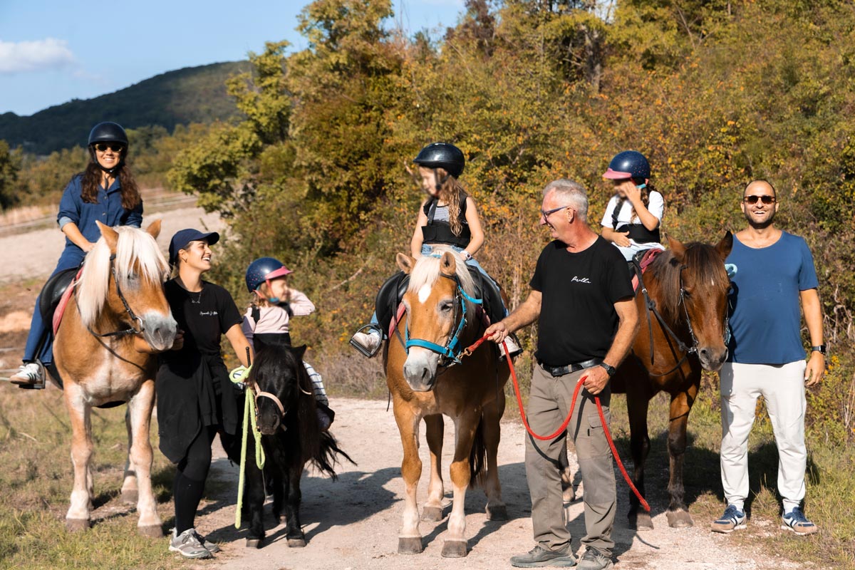family.riding.horses.montaione